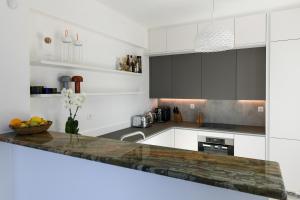 Villa Kilada on the Rocks