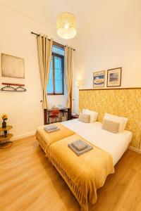 Happy Holiday Sintra