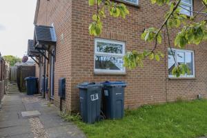 Lakeside Nook Garden Parking 4 people