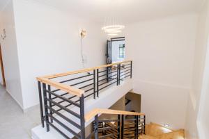 Stixx By The Mountain