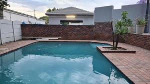 Joburg family and friends getaway house with pool