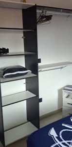 Apartamento com piscina e wifi, 8 minutos da praia!