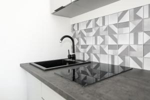 Nowoczesne Studio Mała Andrzeja, Kawalerka Inowrocław, Modern Studio, kamienica