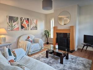 Beautiful Spacious 4-Bedroom House in Louisburgh