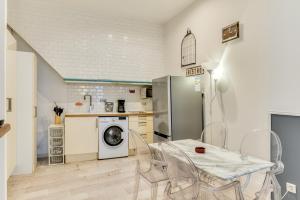 Balcon de ville - Premiere Conciergerie