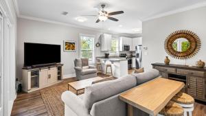 Hidden Lake Condominiums 314 - Blue Beach Bungalow