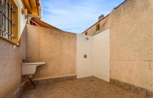 Lovely Home In Pilar De La Horadada With Wifi