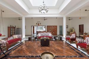 Eden Estate by StayJadeJacuzzi Huge Garden Luxe