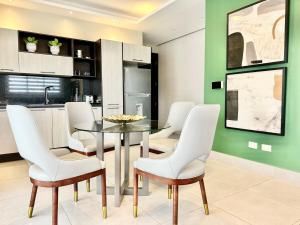 Master Suite Rialto Residences