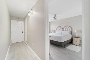 The Summit 529 - Newly Remolded Beachfront Condo