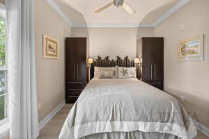 The Beach Club At Siesta #106D