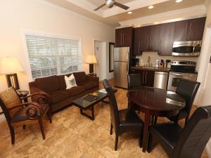 The Beach Club At Siesta #204B