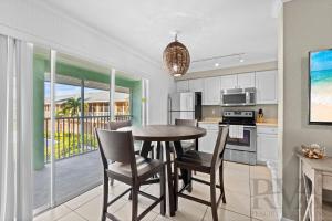 Silver Sands #253