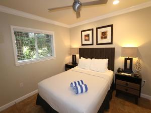 The Beach Club At Anna Maria #6 and #7