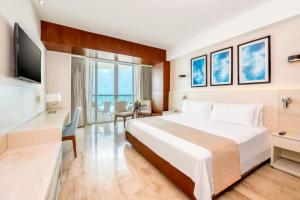 Altitude at Krystal Grand Cancun -Inclusive