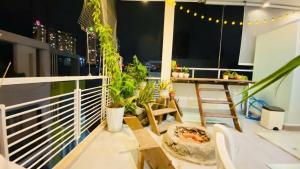Cozy 1BR with Balcony Cô Giang, D1, HCM