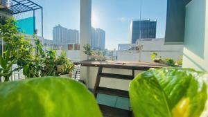 Cozy 1BR with Balcony Cô Giang, D1, HCM