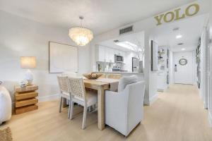 Newly Remodeled, Naples Escape 2 Kings, Pickleball