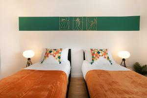 Elegant 4BDR - Fast WiFi - Free Parking - Family Friendly