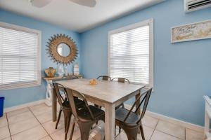 Roads End - Old Town Garden Villas