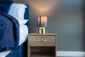 Elegant Leeds City Retreat with Spacious Balcony