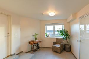Apartment With a Lake View and Sauna