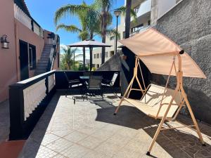 Seaside & Mountain Views & Cozy Calheta Retreat MQ1