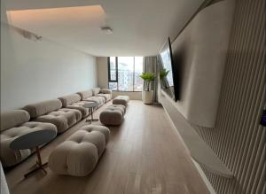 Spectacular Studio por estrenar