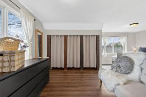 Warm and Inviting 3BR Craftsman with Big Kitchen