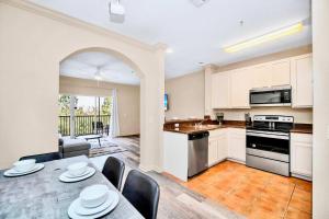 Family Fun Condo Pool and Sauna near Disney