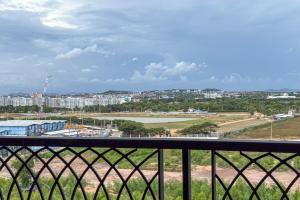 Luxury 1BR Resort-Style Suite at Dusit Grand Park 2-5 Mins to Beach