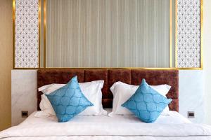 Luxury 1BR Resort-Style Suite at Dusit Grand Park 2-5 Mins to Beach