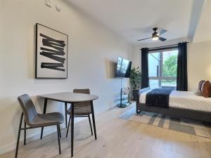 Downtown Vibes, Gym, Walk to Everything Fun