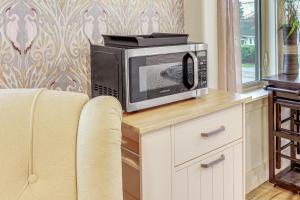 Extended PNW Retreat in Historic Dtwn Anacortes!