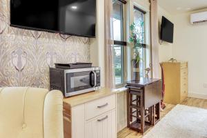 Extended PNW Retreat in Historic Dtwn Anacortes!