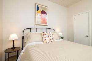Spacious Duplex Near World Cup & DFW Airport