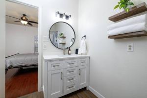 Spacious Duplex Near World Cup & DFW Airport