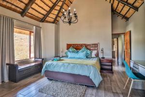 Doornkop Luxury 8 Sleeper with Private Pool and Boma