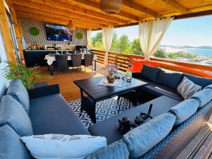 Serenity Mobile House