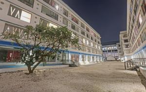 Townhouse Royal Palms Shared Serviced Apartment