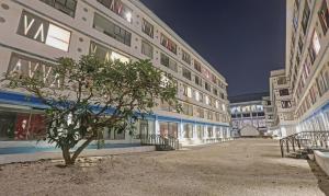 Townhouse Royal Palms Shared Serviced Apartment