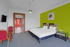 Townhouse Royal Palms Shared Serviced Apartment