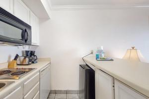 Victorian Condos - Back to the Beach