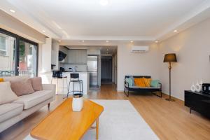 2-Bedroom Apartment with Bosphorus View