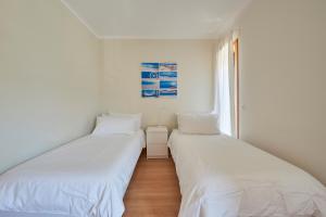 Algarve Seaside Lux Apartment w Pool