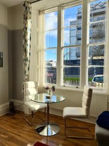 A Charming Spacious Apartment in City Centre