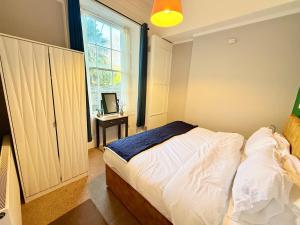 A Charming Spacious Apartment in City Centre