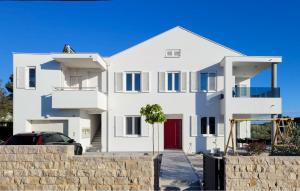 Beautiful Apartment In Bibinje