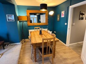 Central Tenby Private Pad - View of High Street