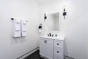 Yosemite Oasis Kassidy King Suite Luxe